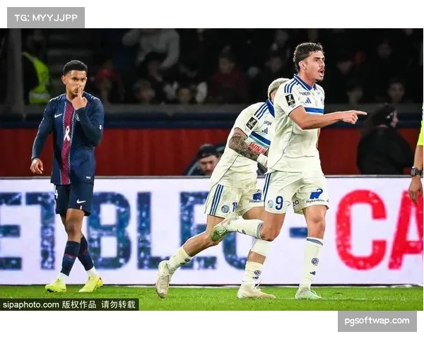 法甲大战！巴黎连追2球3-3斯特拉斯堡